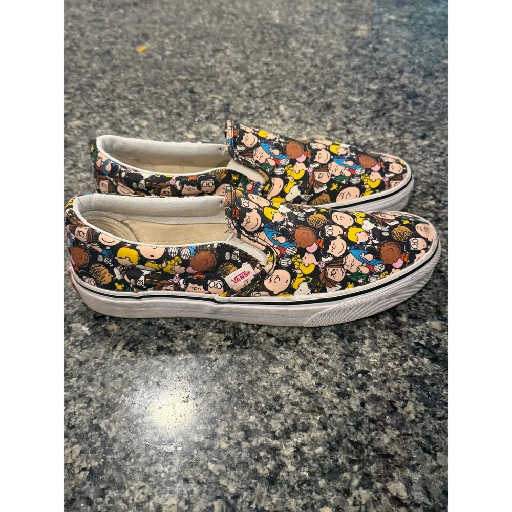 Vans Slip-On Peanuts Mens 9.5 Multi Color Good Charlie Brown Gang All Over Print